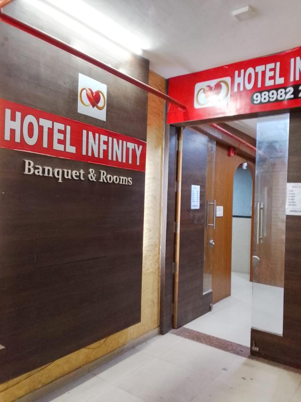 Infinity Rooms & Banquet Сурат Екстер'єр фото